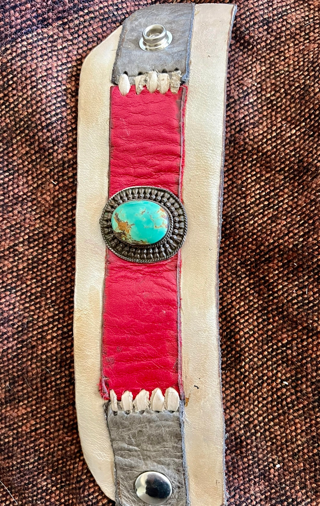 LEATHER BAND RED AND CREAM WITH TURQUOISE STONE -#B113