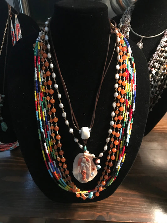 BEADED NECKLACE 6