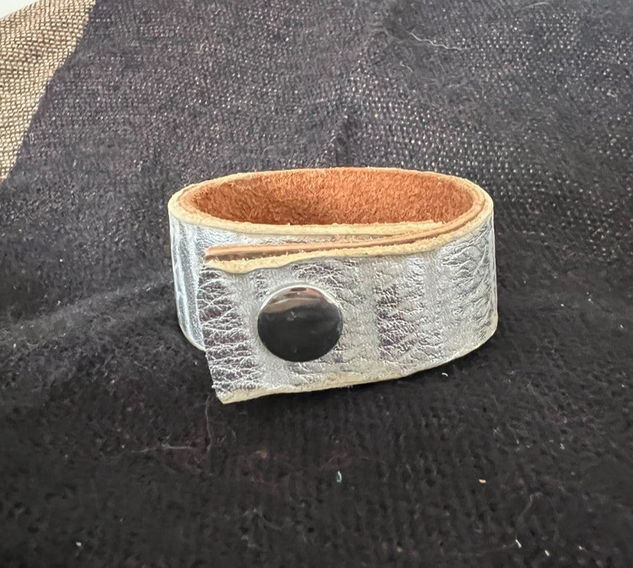 LEATHER BAND SOLID METALLIC- #B172
